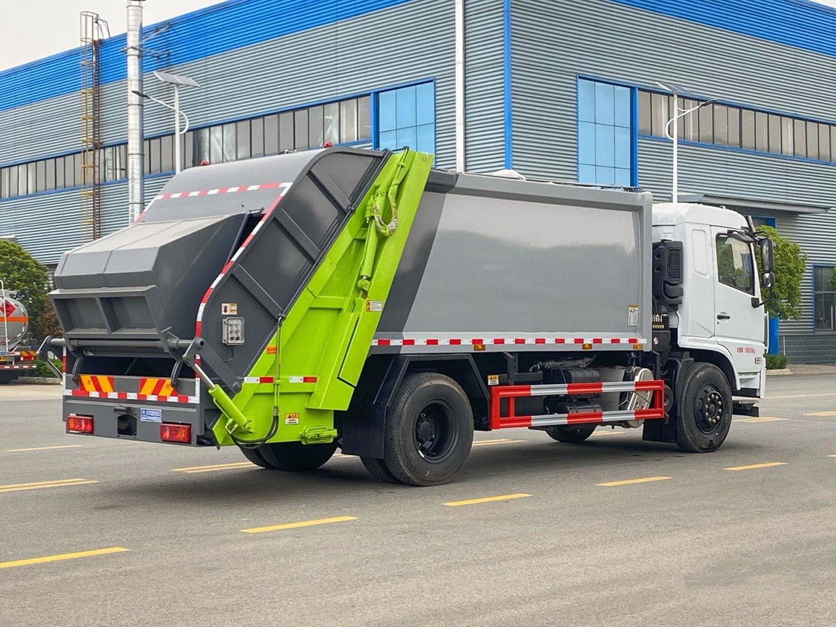 湖北耀邦環境產業有限公司生產東風天錦壓縮式垃圾車
