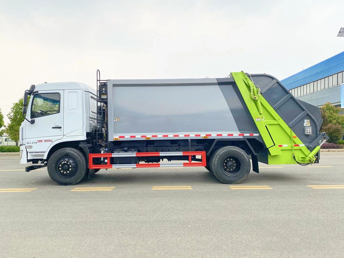 湖北耀邦環境產業有限公司生產東風天錦壓縮式垃圾車