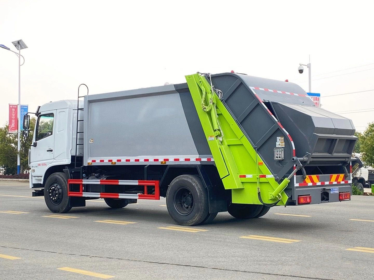 湖北耀邦環境產業有限公司生產東風天錦壓縮式垃圾車